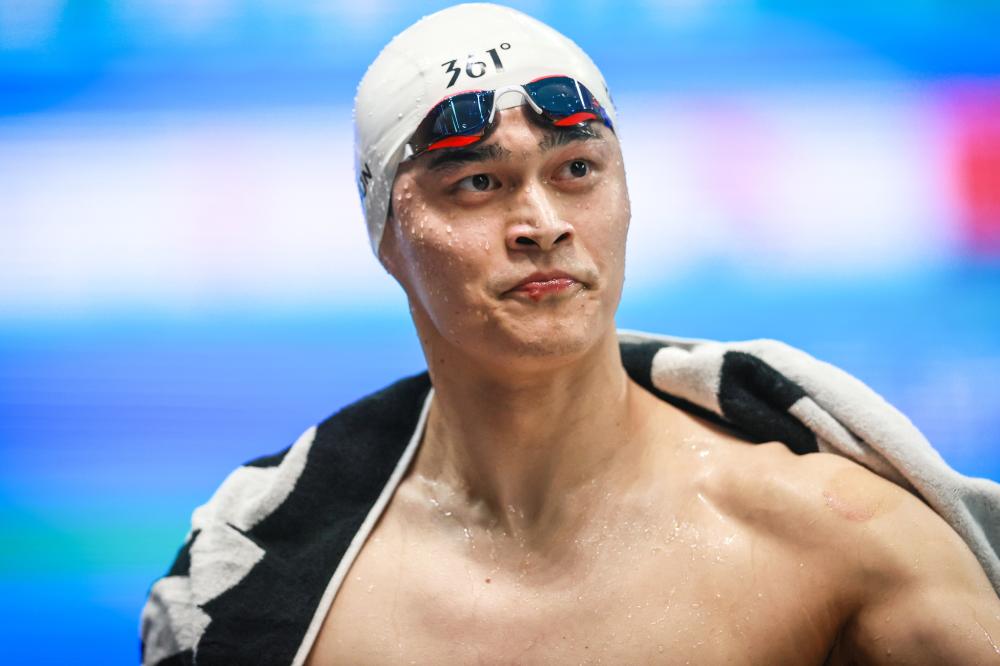记者：阿莫林组建新的领导小组，包括B费、马奎尔、利马等人